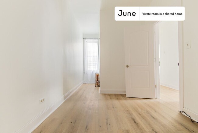 Room in Shared 4 bed/1 bath home in Sunset Park