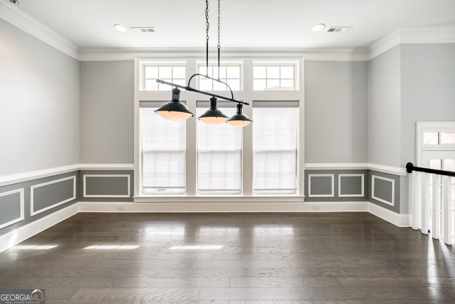 Photo - 1124 Holly Ave