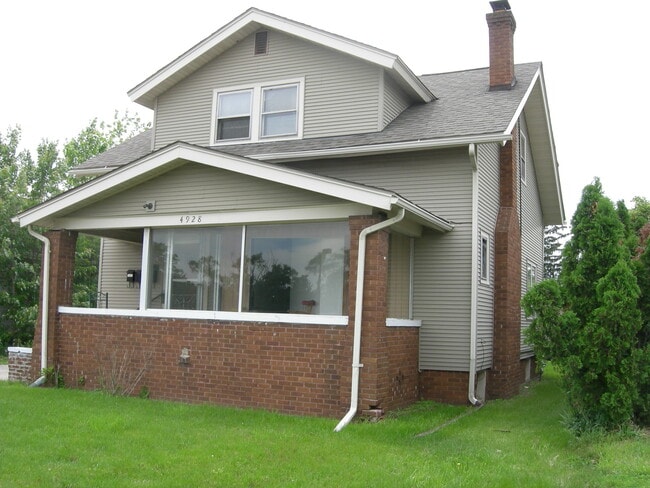 Building Photo - 4928 N 2nd St Unit 2