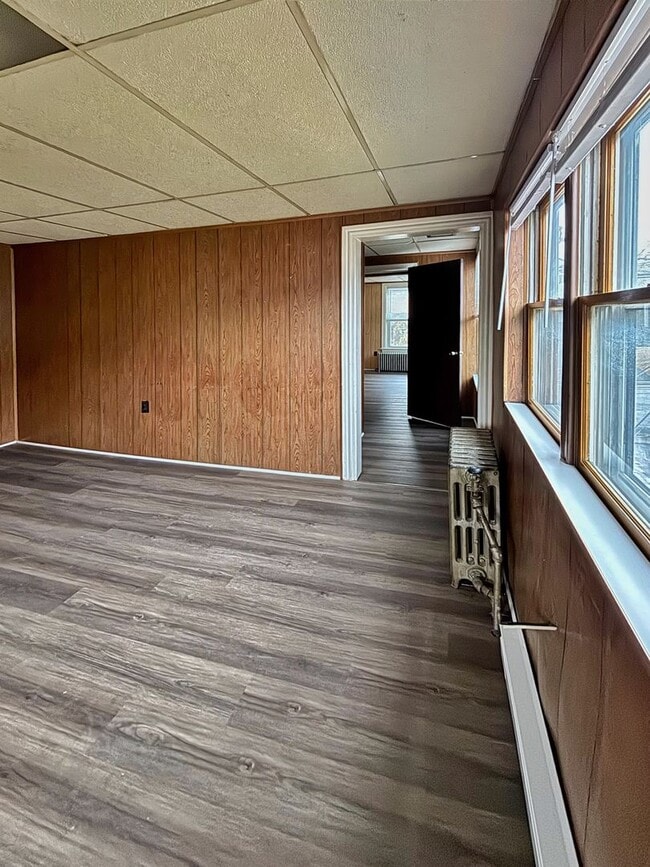 Photo - 252 Main St Unit B