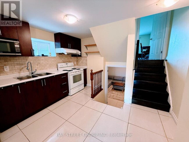 Photo - 489 Fergo Ave