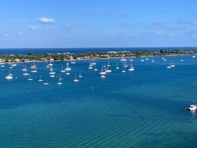 5200 N Flagler Dr Unit 2205