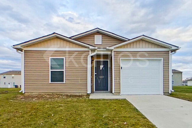 Building Photo - 1237 Zoysia Dr