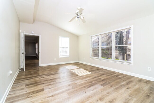 Photo - 1042 Amberton Ln