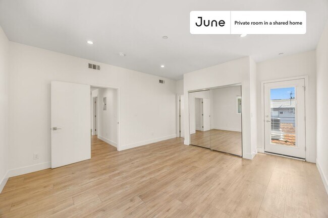 Photo - Room in Shared 4 bed/4 bath home Unidad D