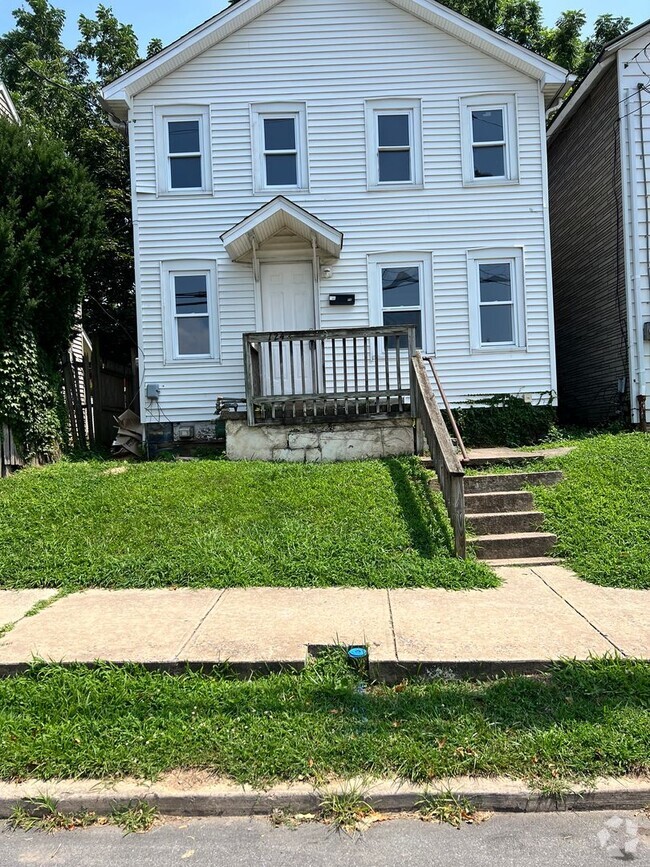 Building Photo - Newly Remodeled 3BR/1BA - 1st Floor | Sect... Unit 724 Cherry St Williamsport-1st Fl Rental