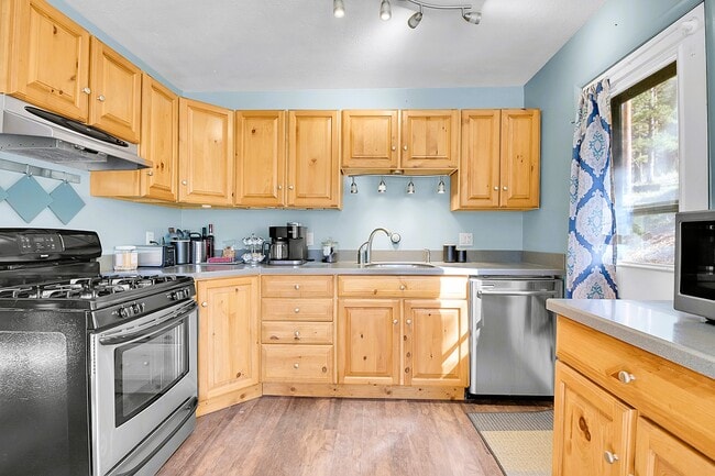 Photo - 4684 S Pine Rd