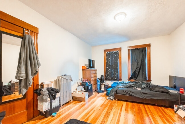 Building Photo - 23 Wisconsin Ave Unit 1