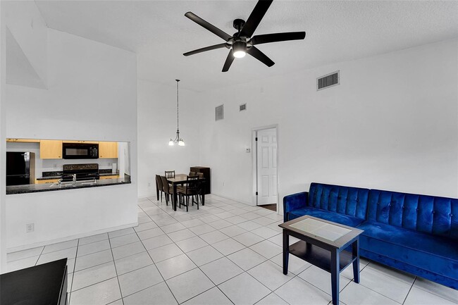 Photo - 2698 N Nob Hill Rd Unit 2698