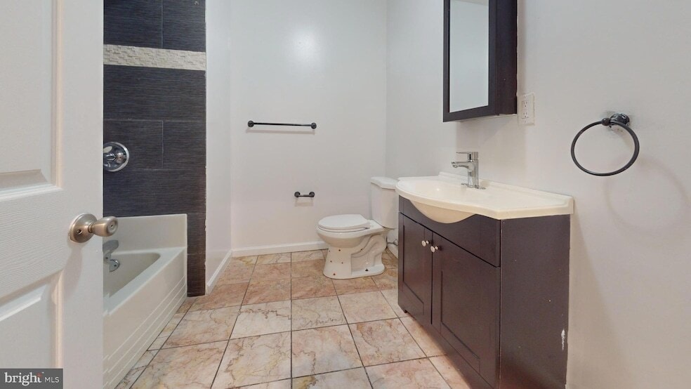 Photo - 1302 W Cumberland St Unit 1B