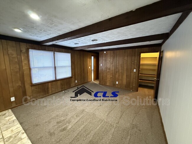 Photo - 1777 E Southern Manor Dr