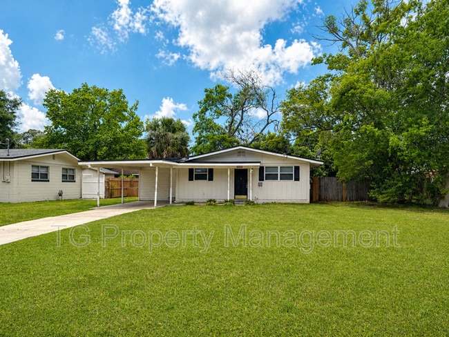 Building Photo - 3914 Rodby Dr