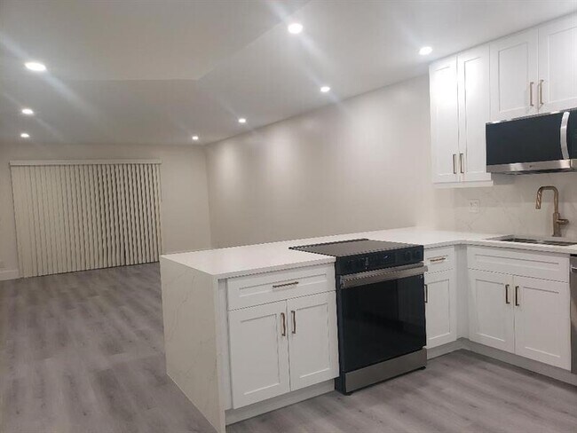 Photo - 829 Camino Rd Unidad 2050