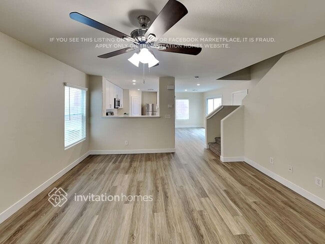 Photo - 701 Jewel Tower St