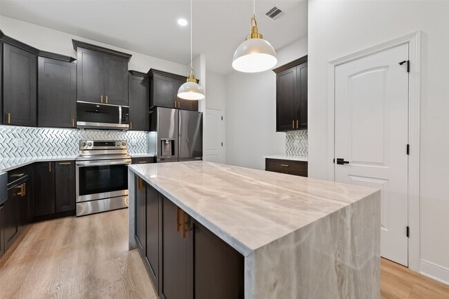 Photo - 6626 Highrock Rd