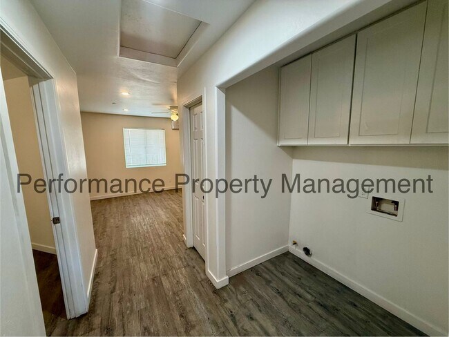 Photo - 703 Decatur St Unit B
