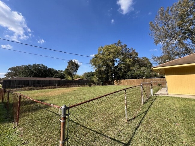 8823 Cefalu Dr