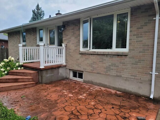 Photo - 31 Tunis Ave