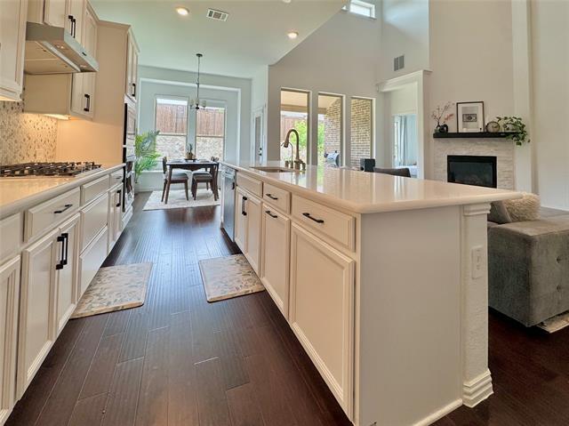 Photo - 1253 Binfield Dr