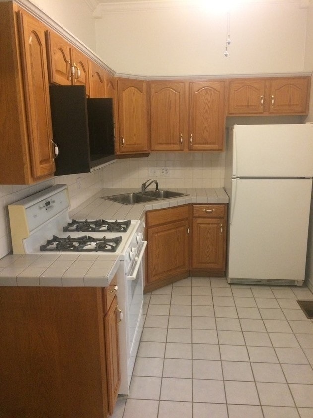 Photo - 2305 Maine St Apartments Unit 3w