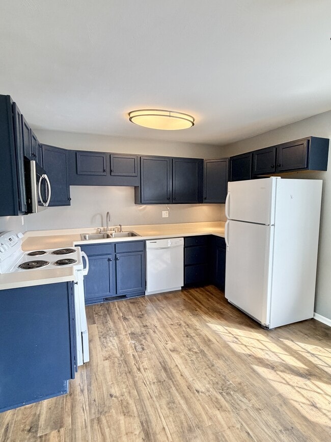 Photo - 1601 Thistle Dr