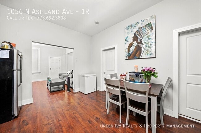 Photo - 1056 N Ashland Ave Unit 1R