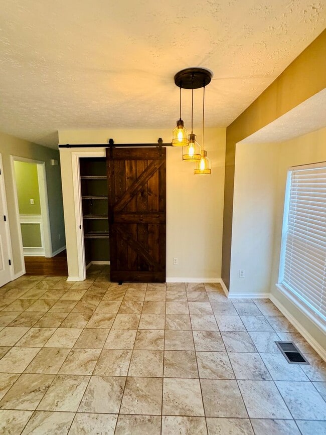 Photo - Beautiful Spacious 4 bed 3.5 bath Family Home