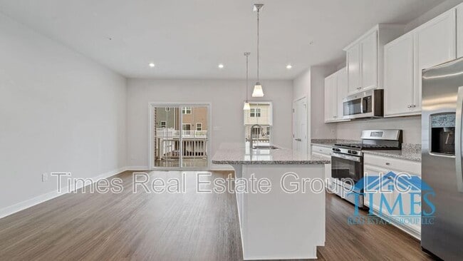 416 Paperbark Sq