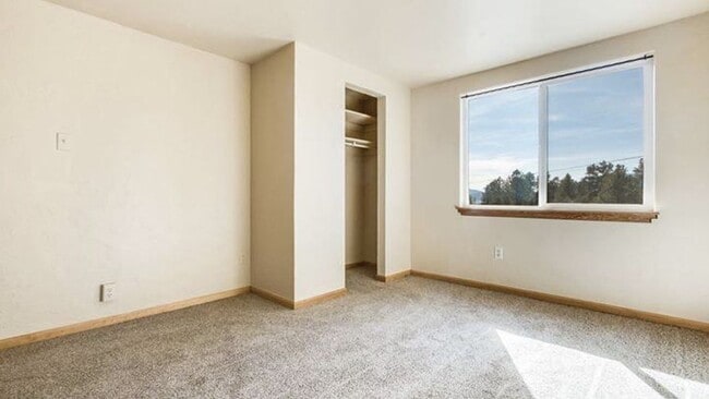 Photo - 77 Catamount Ln