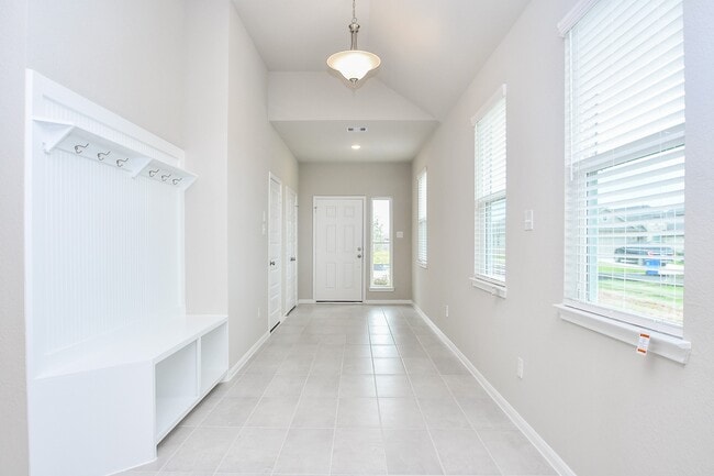 Photo - 1137 Lilly Ln