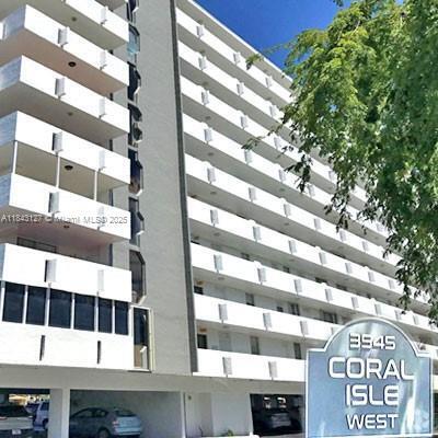 Building Photo - 3545 NE 166th St Unit 703 Rental