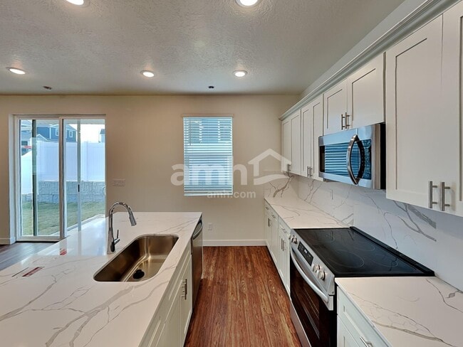 Photo - 8966 Royal Ln