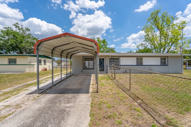 Photo - 2505 Lourdes Dr W