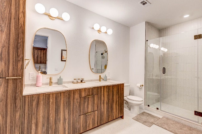 Photo - 1701 Simond Ave Unit 301