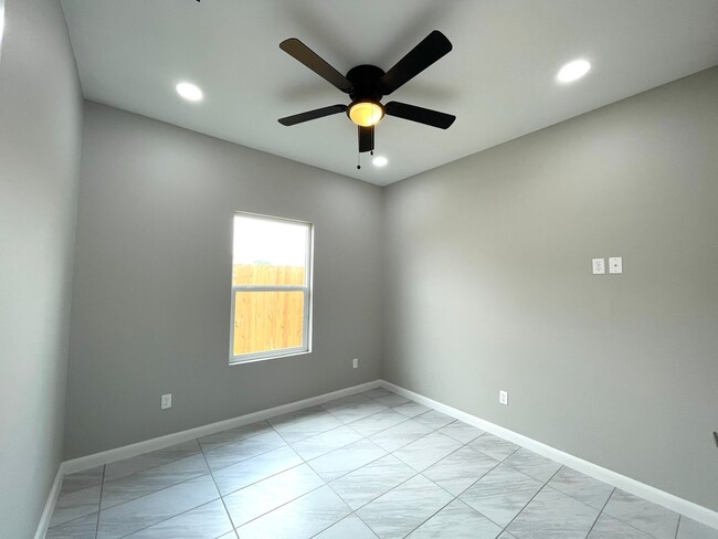 Photo - 3803 Las Vistas Ln Unit 1