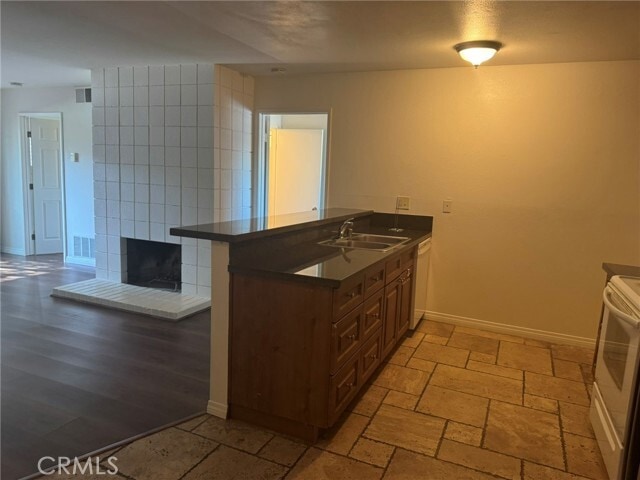 23629 Golden Springs Dr