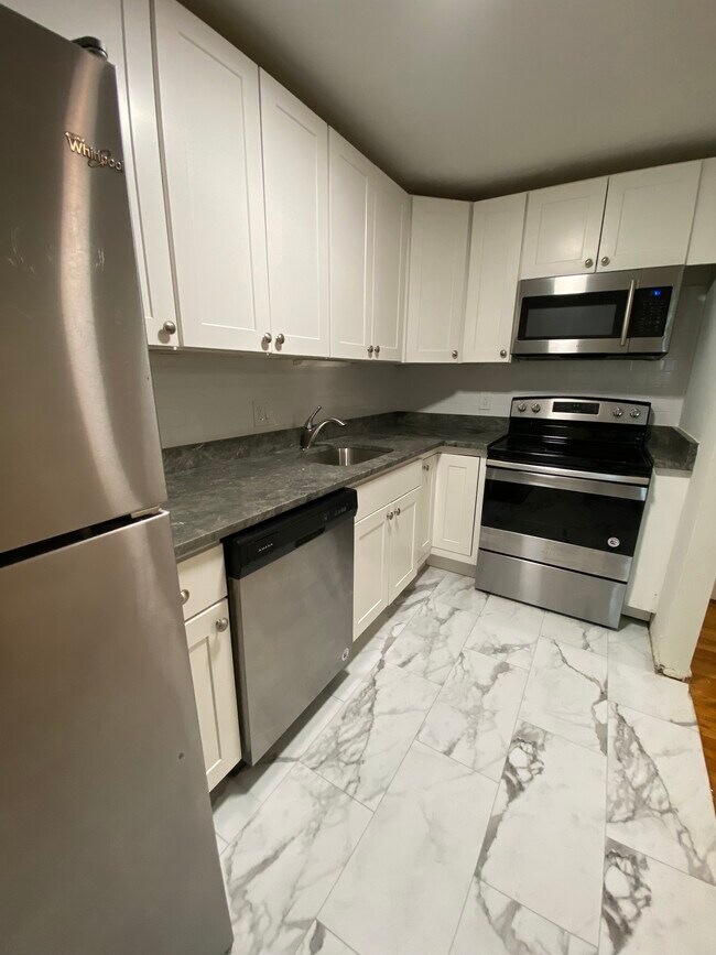 Photo - 260 Mt Auburn St Unit 2E