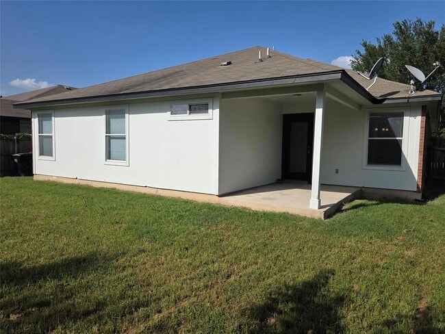 319 Riverwalk Dr