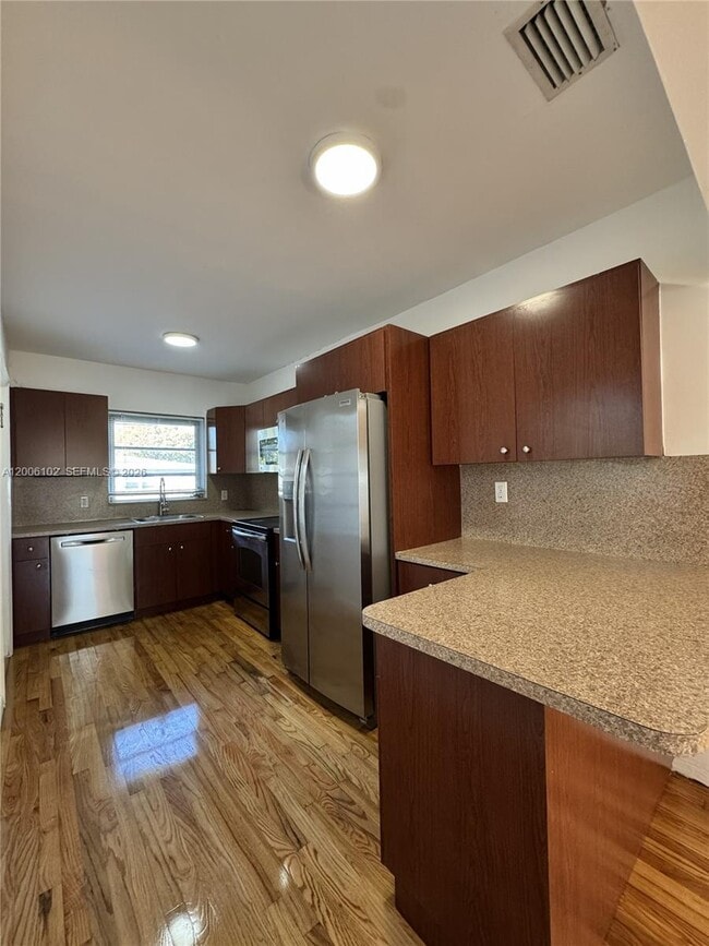 Photo - 5353 SW 6th St