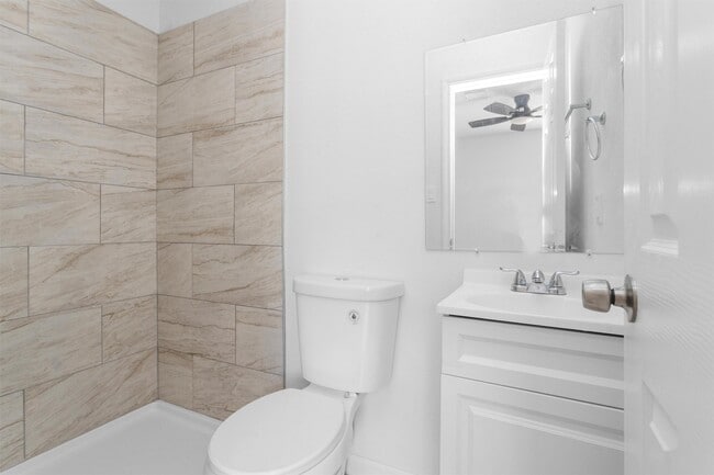 Building Photo - 16016 Green Manor Dr Unit D