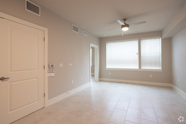 3BR, 2BA - 1288SF