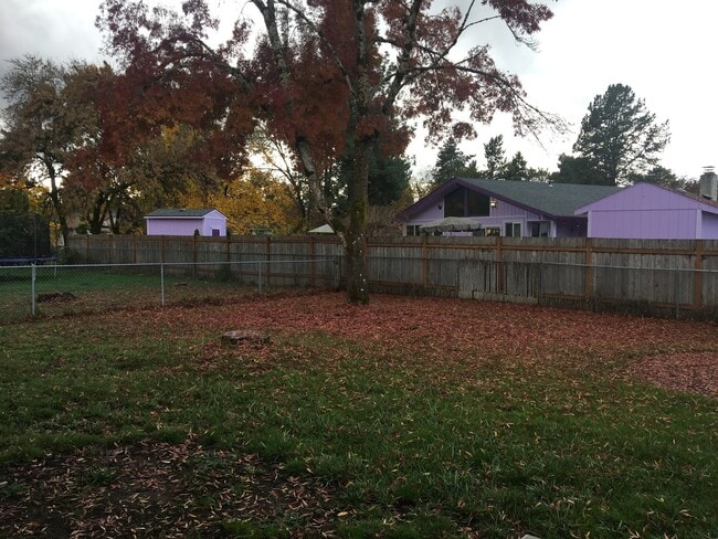 Photo - 4 bedroom 2 bath home on quiet street in Hillsboro near Intel