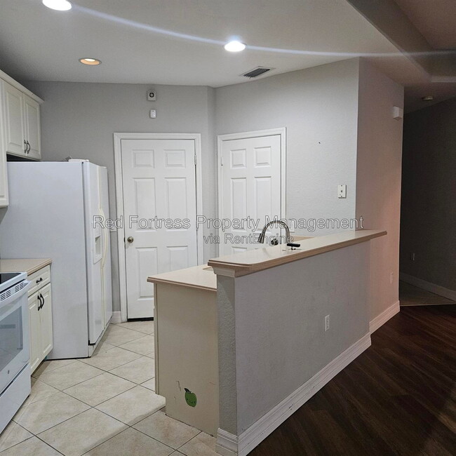 Photo - 16097 Via Solera Cir