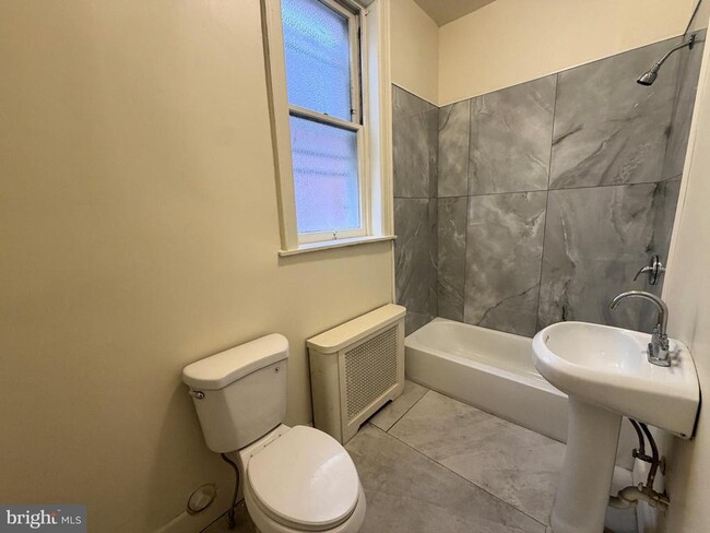 Photo - 4718 Hazel Ave Unit 1