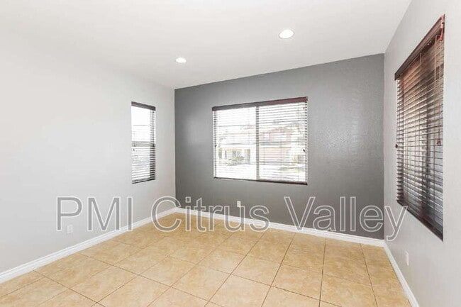 Photo - 28560 Sunridge Ct