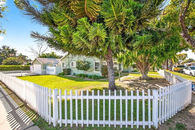 Photo - 11758 Broadway Ave