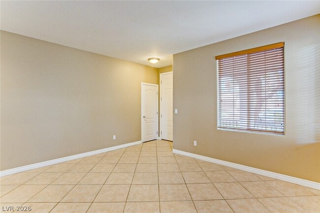 Photo - 10737 Drake Ridge Ave