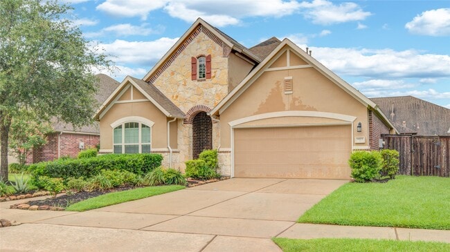 Photo - 9915 Foggy River