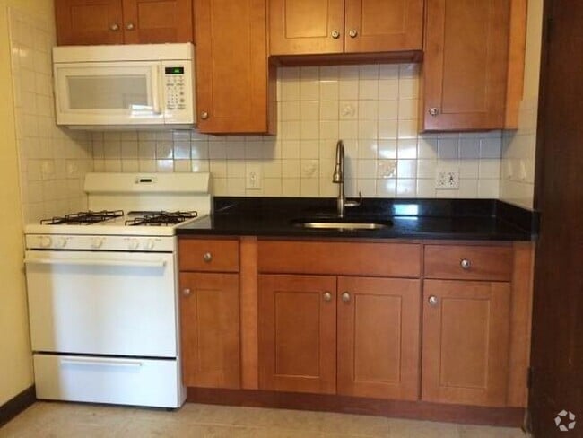 Building Photo - 87 Madison St Unit 2R Rental
