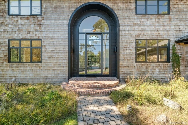 Photo - 15 Atterbury Rd